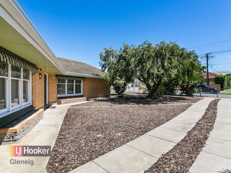 32 Richardson Avenue, Glenelg North SA 5045