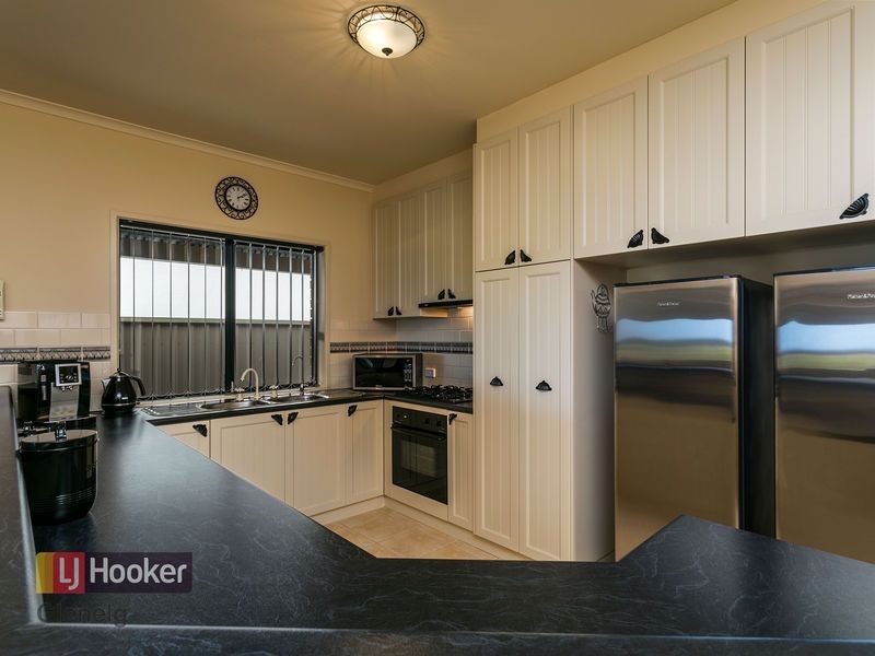 21 Stonework Circuit, Sheidow Park SA 5158