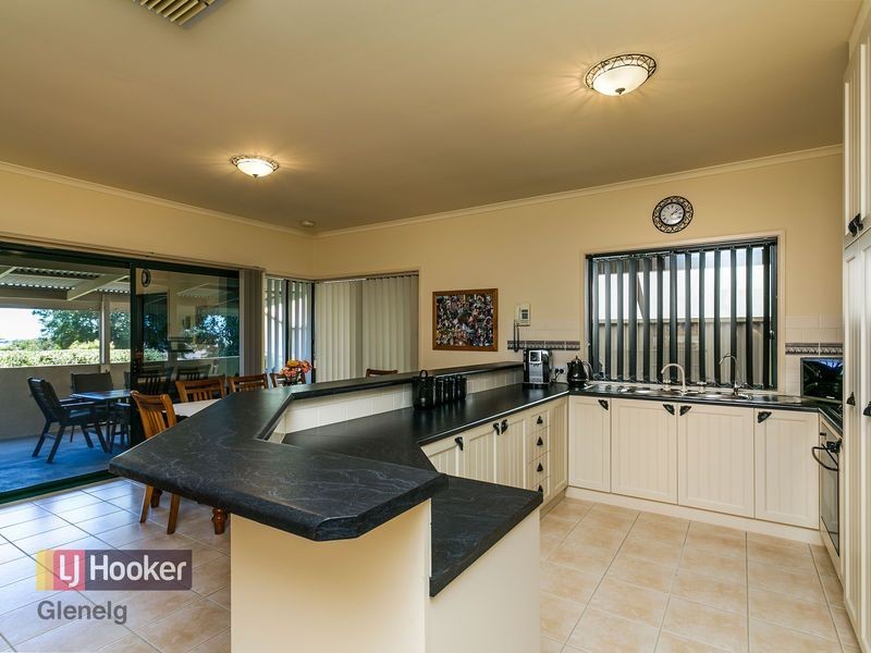 21 Stonework Circuit, Sheidow Park SA 5158