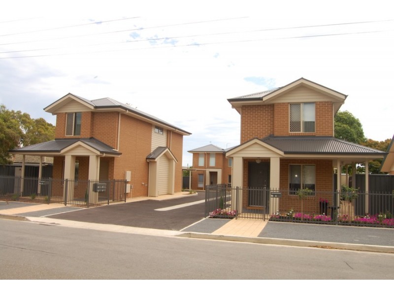 17 Gilbertson Avenue, Morphett Vale SA 5162