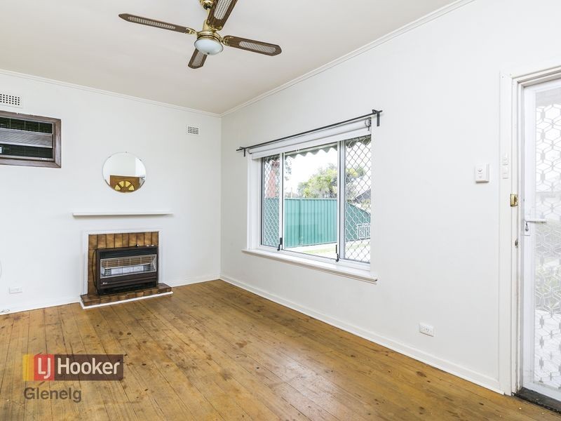 28 Nilpena Avenue, Park Holme SA 5043