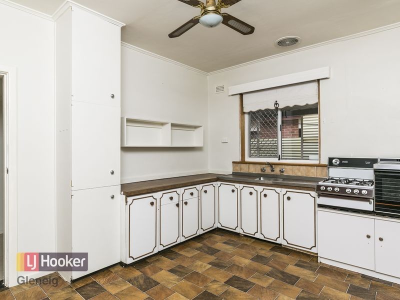28 Nilpena Avenue, Park Holme SA 5043