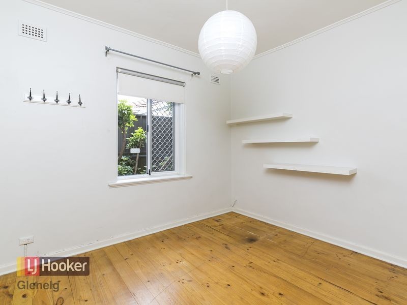 28 Nilpena Avenue, Park Holme SA 5043