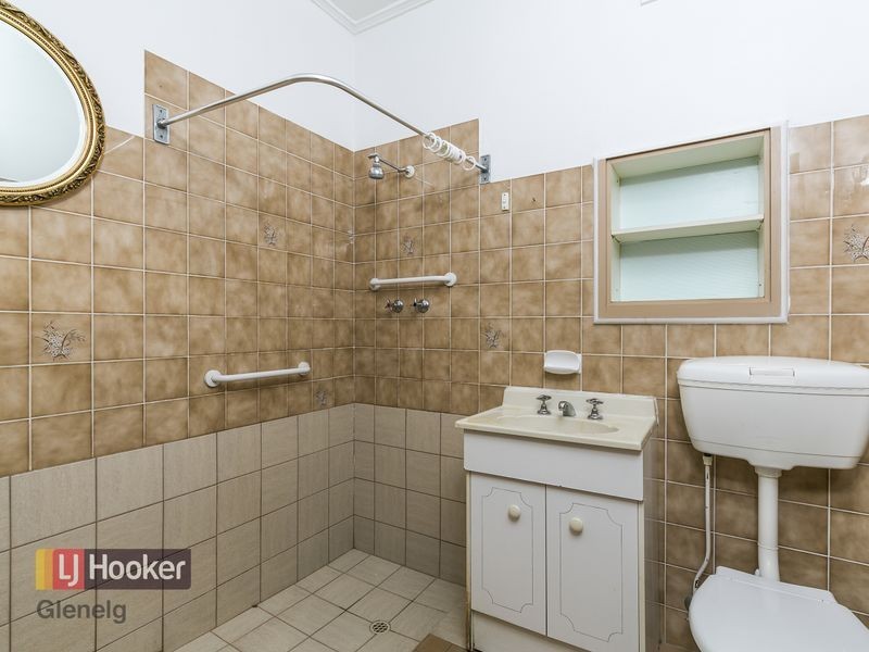 28 Nilpena Avenue, Park Holme SA 5043