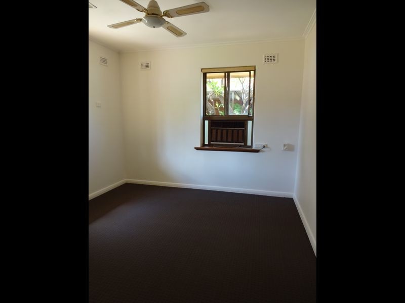 52 Barnes Ave, Marleston SA 5033