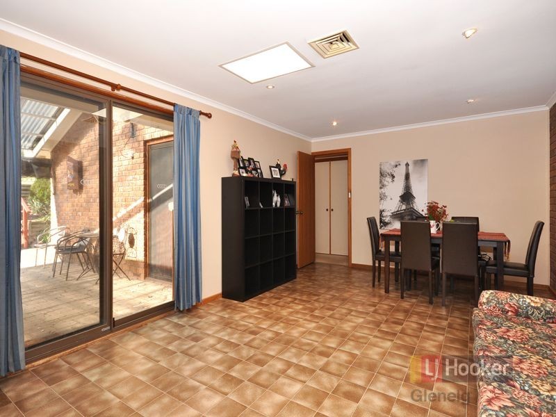 25 Banksia Road, Aberfoyle Park SA 5159