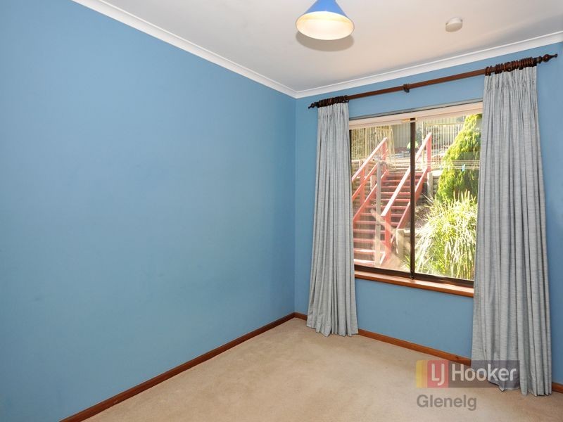 25 Banksia Road, Aberfoyle Park SA 5159