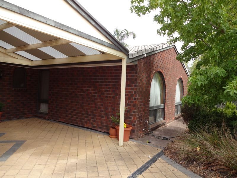 15 Woodham Court, Aberfoyle Park SA 5159