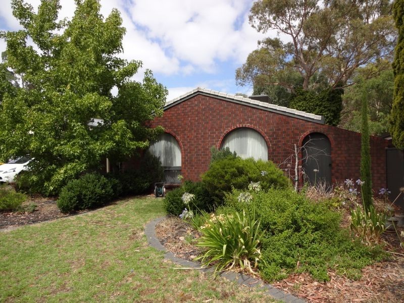 15 Woodham Court, Aberfoyle Park SA 5159