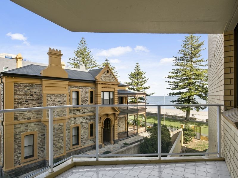 24/13 South Esplanade, Glenelg SA 5045