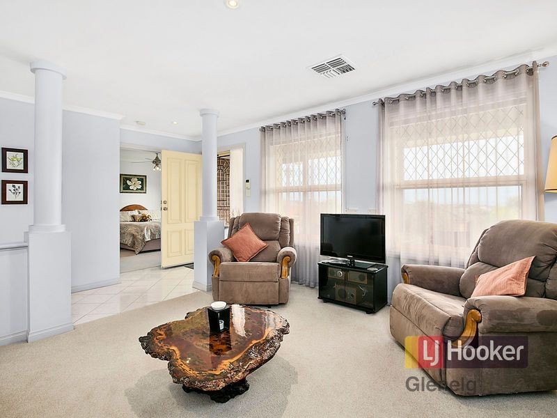 6 Annabelle Drive, Hallett Cove SA 5158