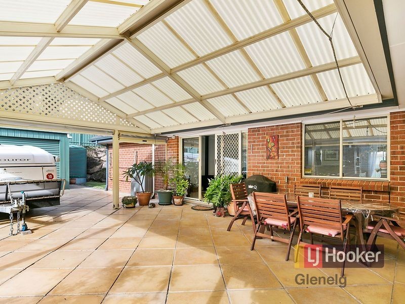 6 Annabelle Drive, Hallett Cove SA 5158