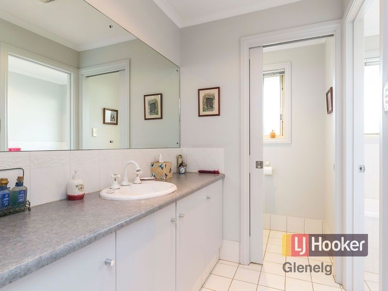 6 Annabelle Drive, Hallett Cove SA 5158