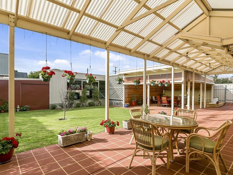 5 Ruthven Avenue, Glandore SA 5037