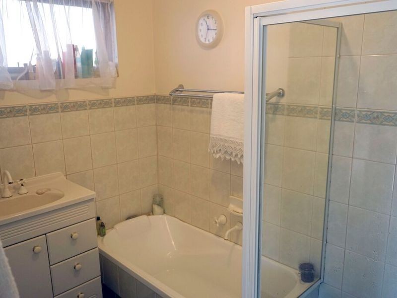 29 Manunda Way, Hallett Cove SA 5158