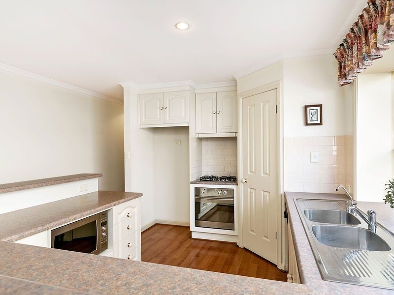 6 Orwin Court, Fulham SA 5024