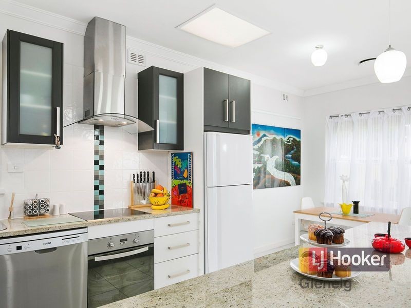 64 Oaklands Road, Somerton Park SA 5044