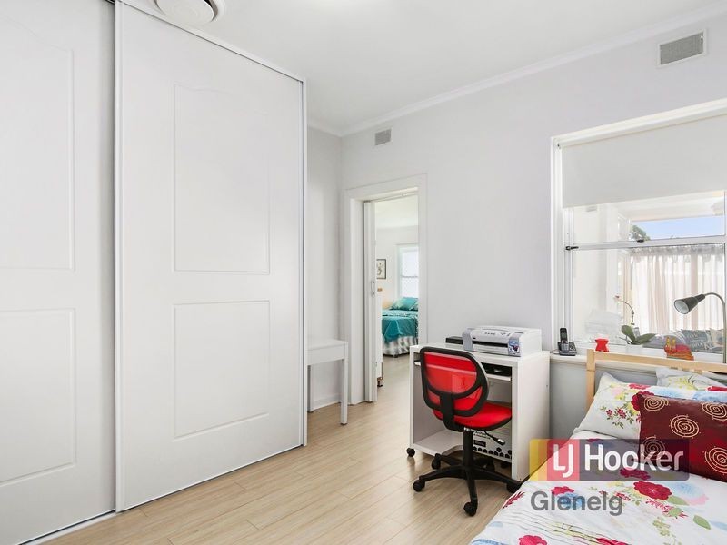 64 Oaklands Road, Somerton Park SA 5044