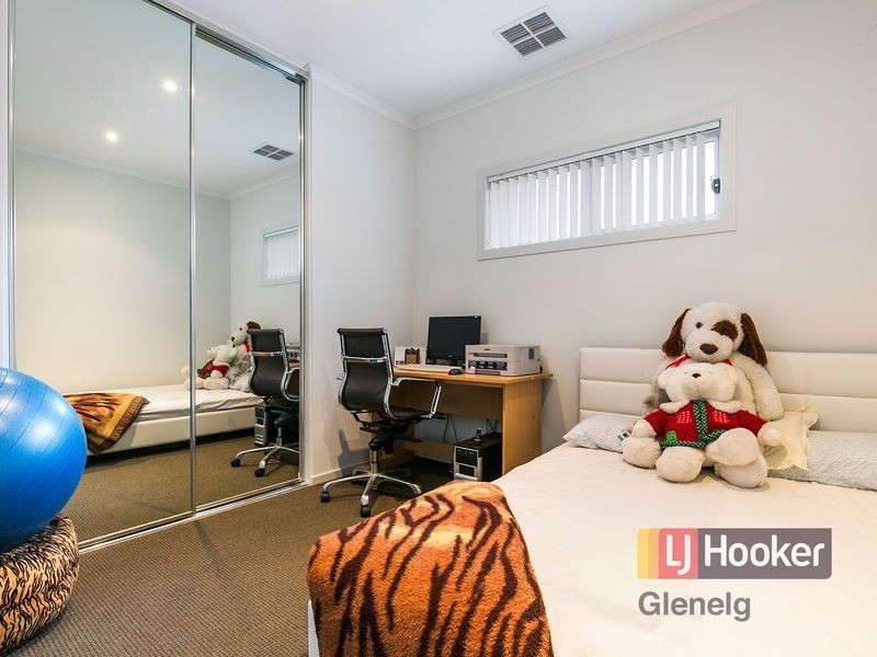 24 Shetland Avenue, Marion SA 5043