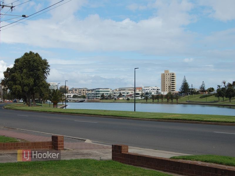 1/47 Adelphi Crescent, Glenelg North SA 5045