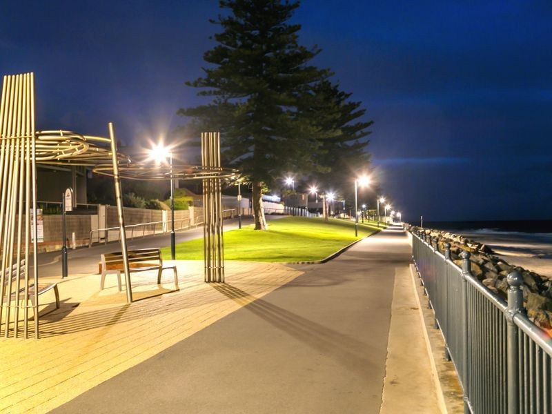 2/41 South Esplanade, Glenelg South SA 5045