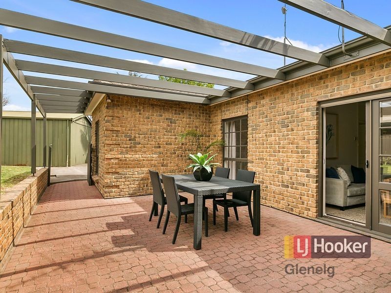 39 Rogana Crescent, Hallett Cove SA 5158