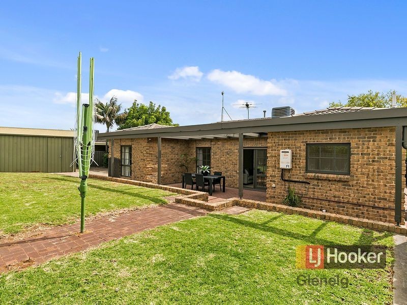 39 Rogana Crescent, Hallett Cove SA 5158