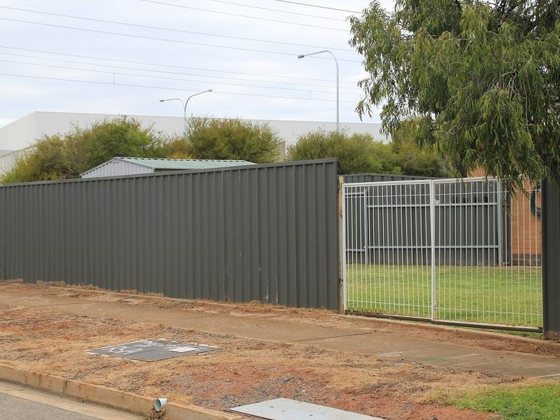 10 Woodland Road, Mitchell Park SA 5043