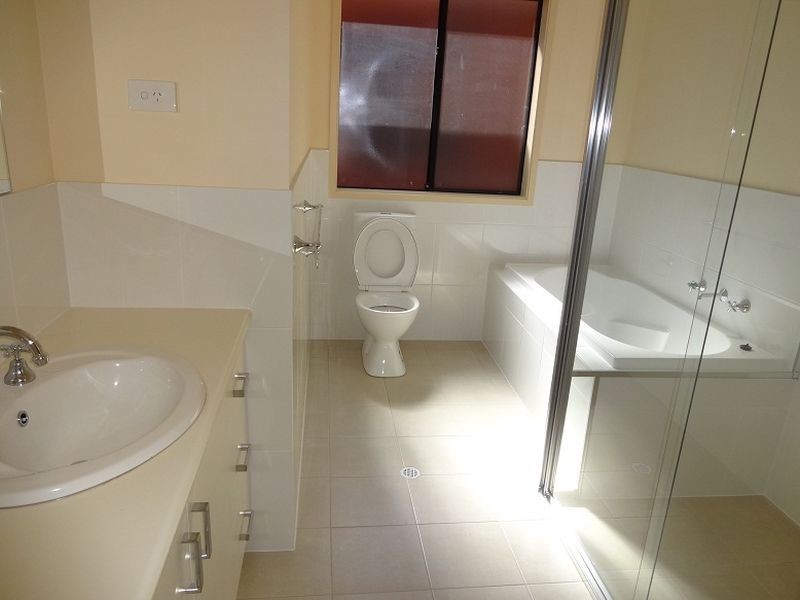 26 White Crescent, Seacombe Gardens SA 5047