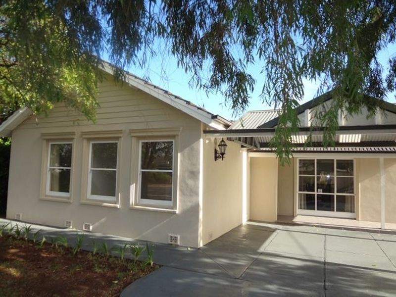 28 Oaklands Road, Somerton Park SA 5044