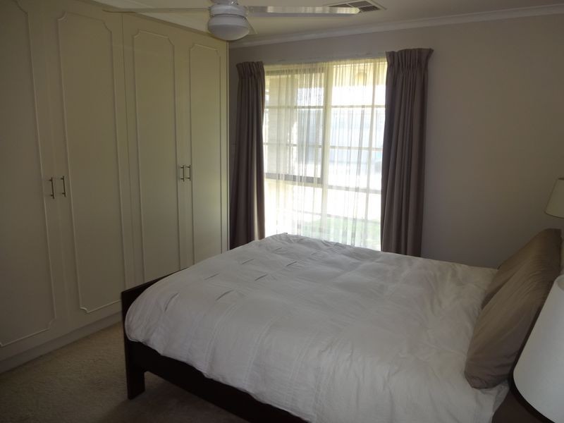 4/11 Cook Crescent, Warradale SA 5046