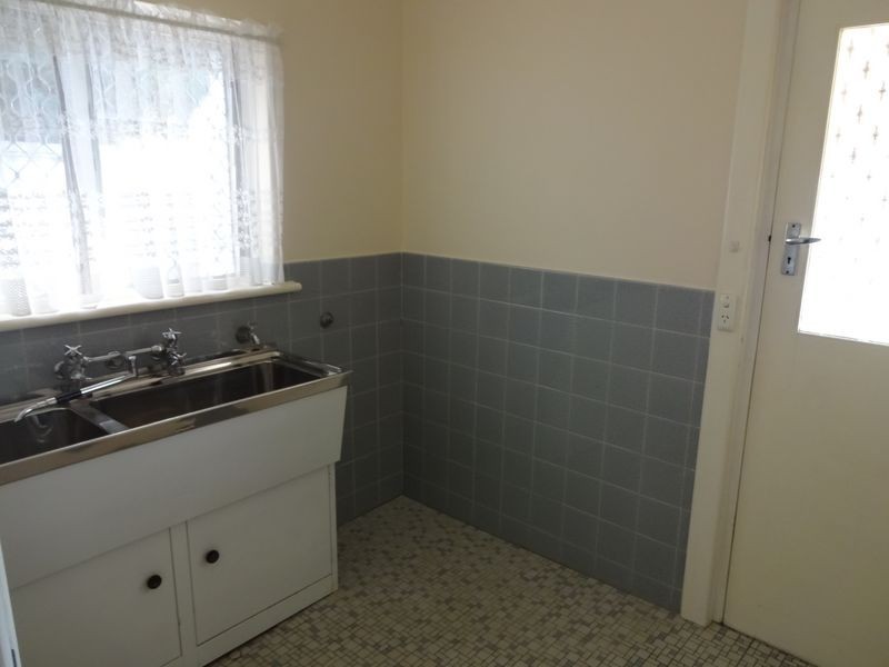 50 Avenue Road, Cumberland Park SA 5041