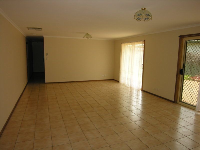 21 Houston Court, Evanston SA 5116