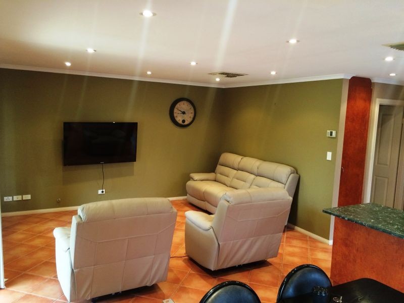 43 Shillabeer Crescent, Woodcroft SA 5162