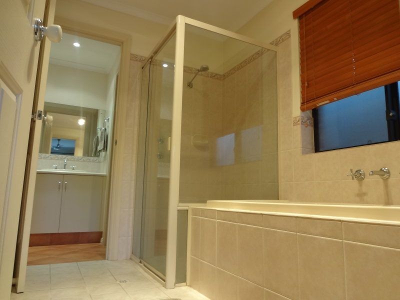 43 Shillabeer Crescent, Woodcroft SA 5162