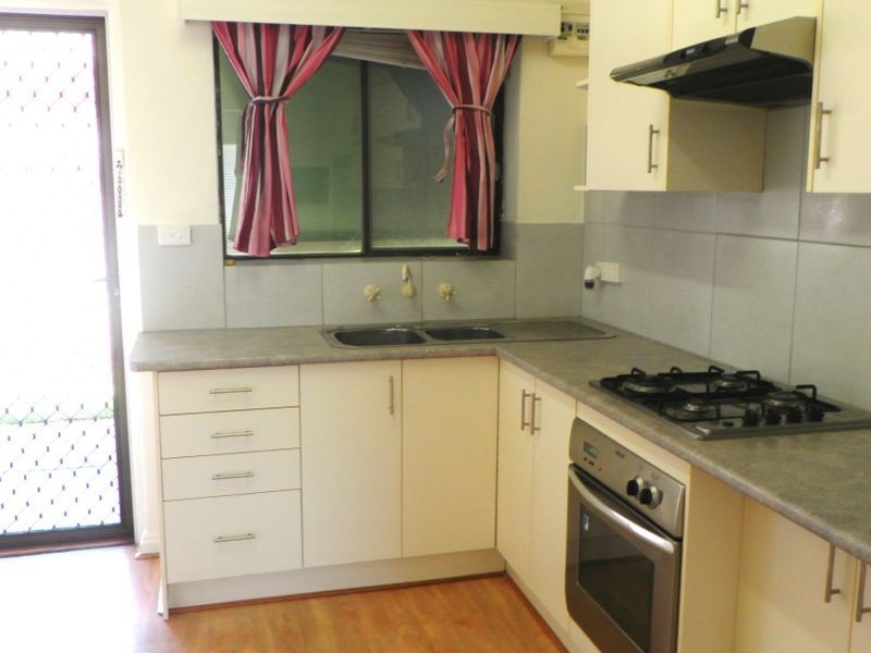 2/64 Forest Avenue, Black Forest SA 5035