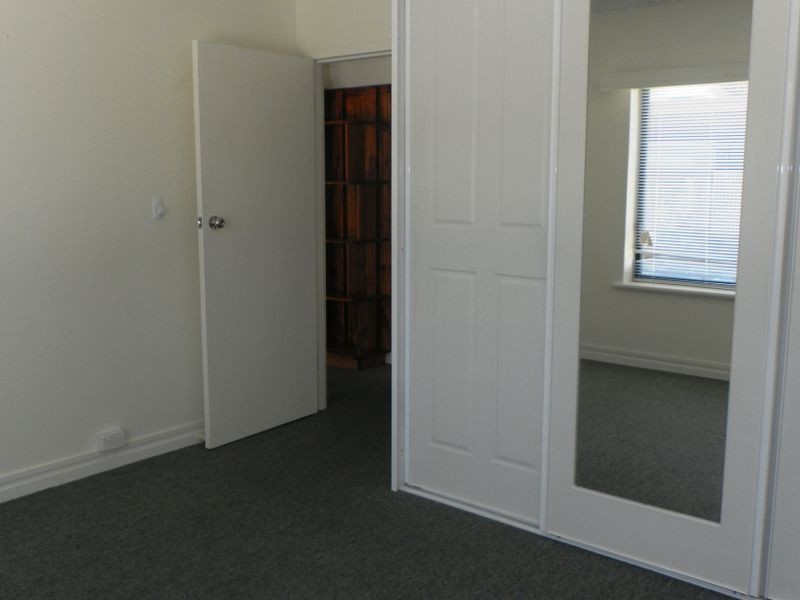 2/64 Forest Avenue, Black Forest SA 5035