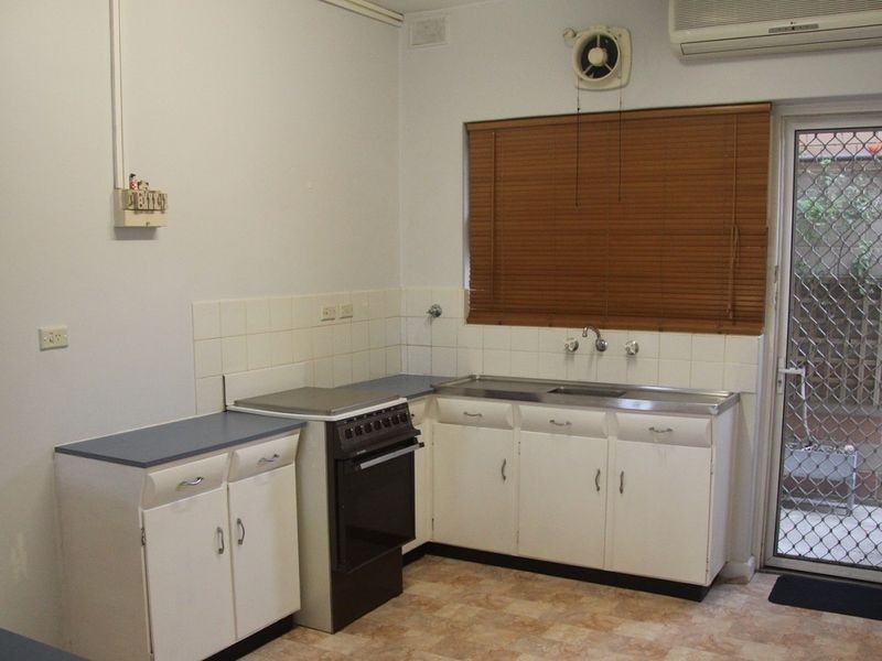 2/20 Rockingham Street, West Beach SA 5024
