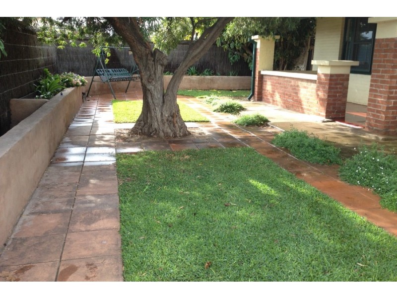 11 Clarence Street, Hilton SA 5033