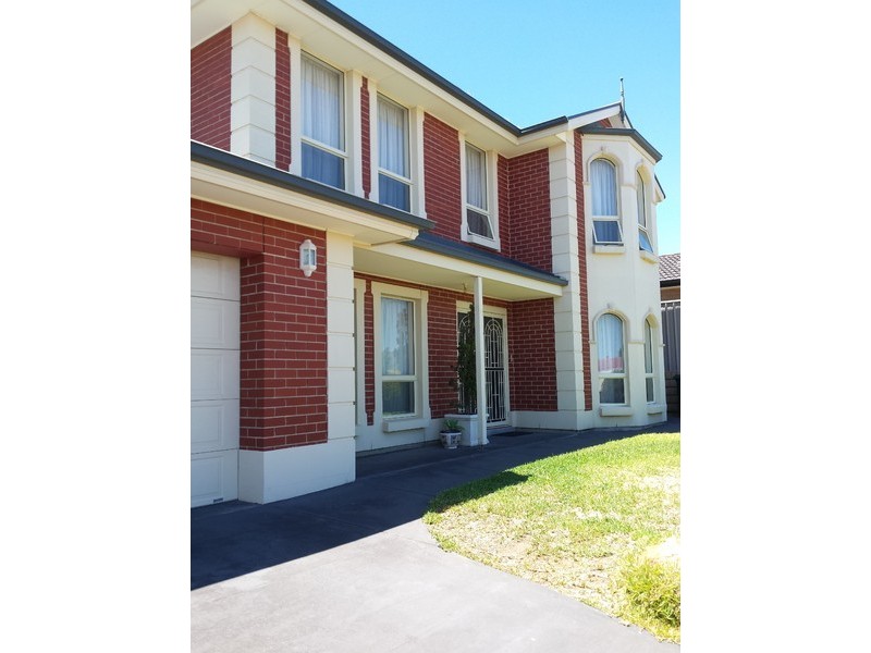 39 Tobin Crescent, Woodcroft SA 5162