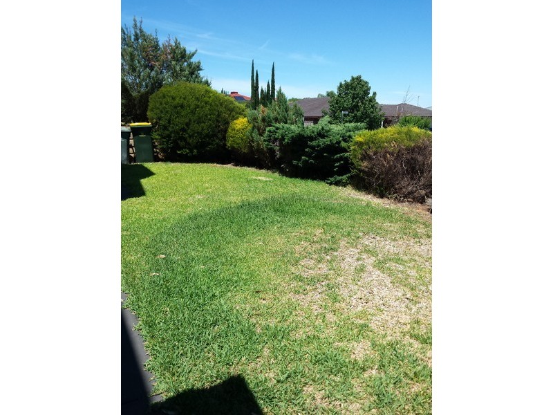 39 Tobin Crescent, Woodcroft SA 5162