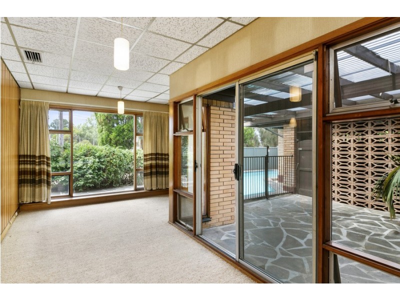 24 Old Drive, Novar Gardens SA 5040