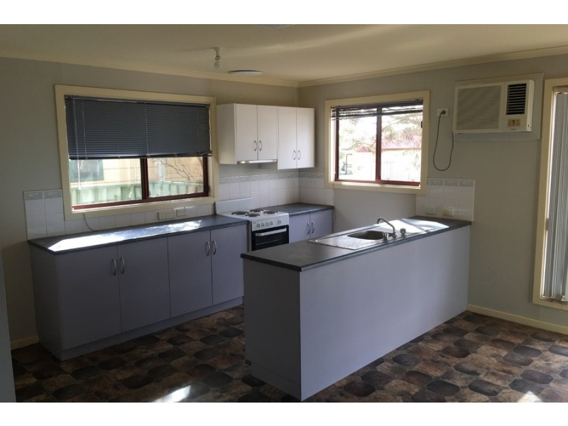 42B Tiliqua Crescent, Roxby Downs SA 5725