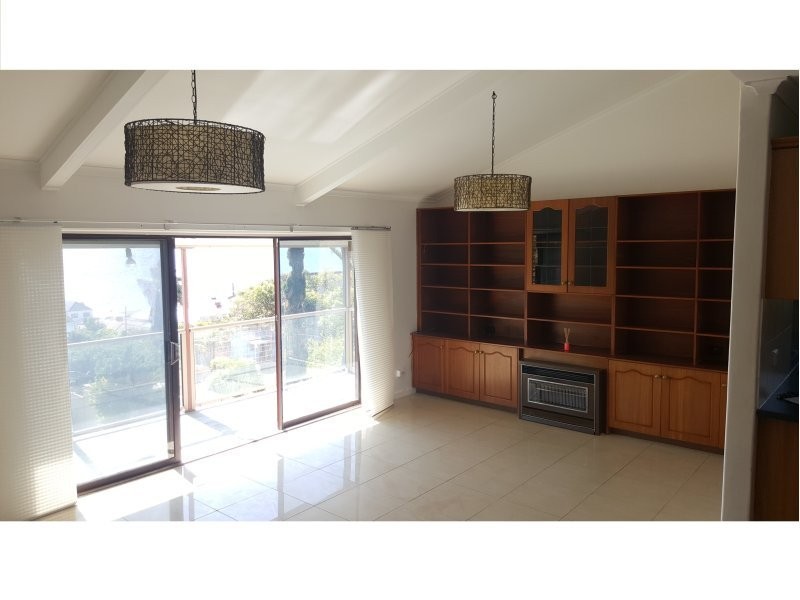 9 Seaview Road, Hallett Cove SA 5158