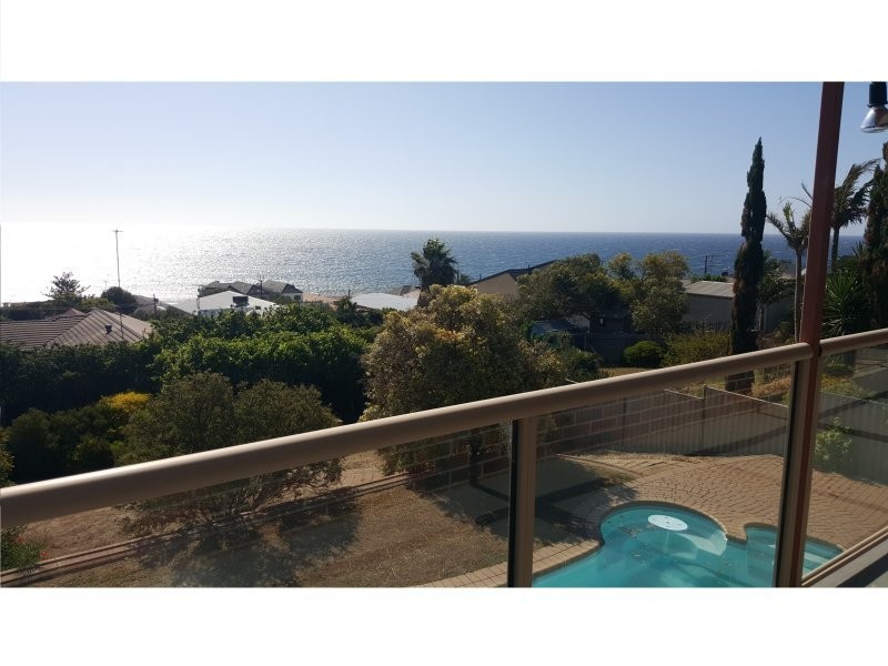9 Seaview Road, Hallett Cove SA 5158