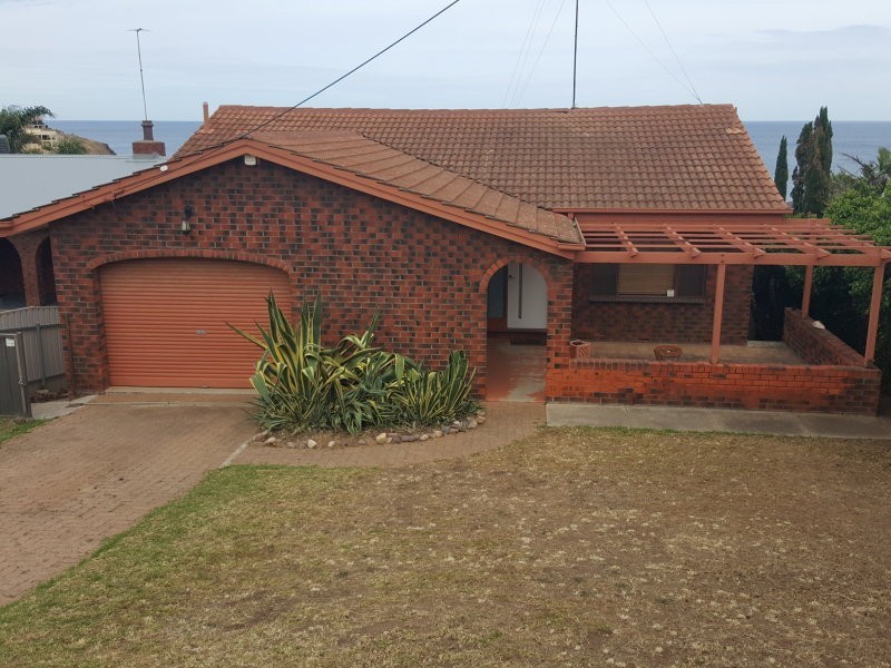 9 Seaview Road, Hallett Cove SA 5158
