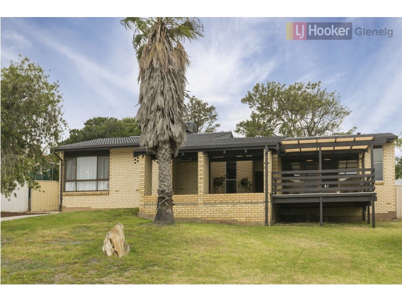 18 Mayflower Crescent, Hallett Cove SA 5158