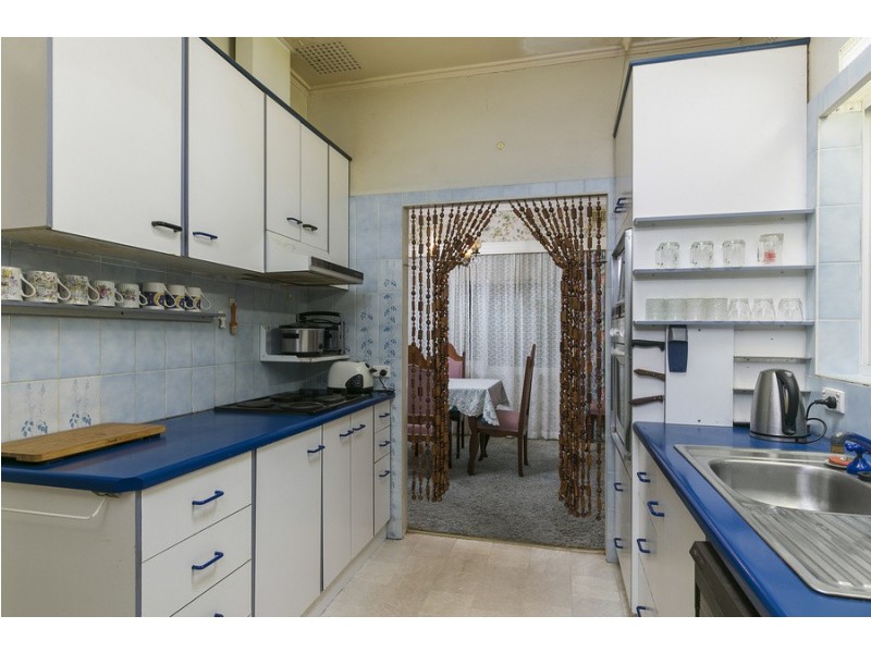 8 Newhaven Avenue, Glenelg North SA 5045