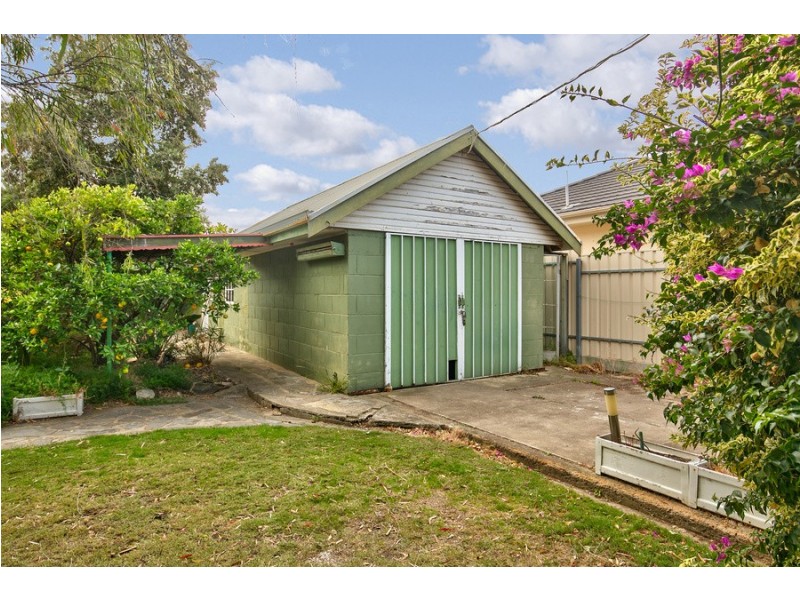 8 Newhaven Avenue, Glenelg North SA 5045