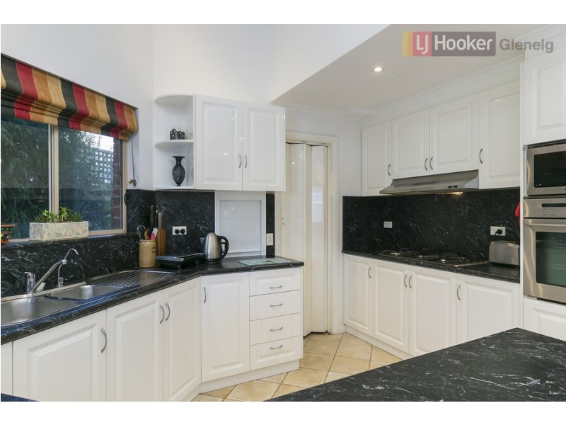 2A Young Street, Glenelg East SA 5045